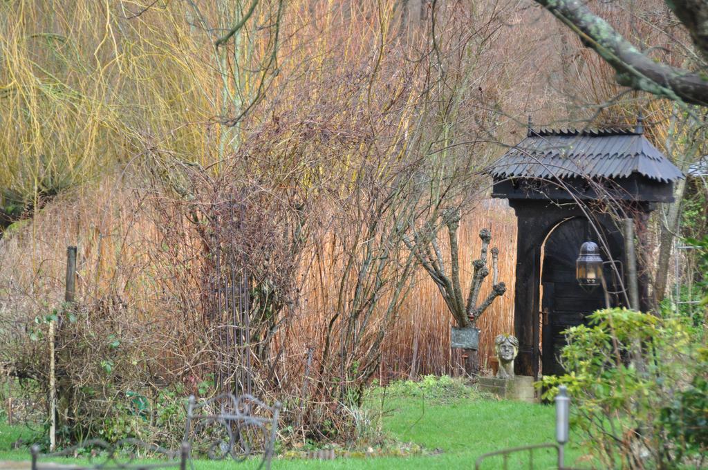Chambres D'Hotes, Gites La Petite Madeleine La Madelaine-sous-Montreuil Екстериор снимка